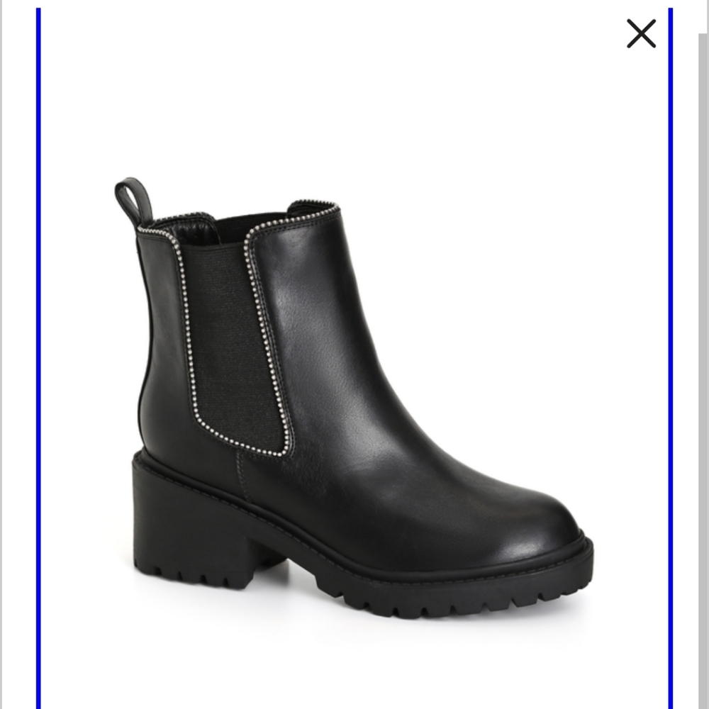 Avenue - Spike Ankle Boot - black